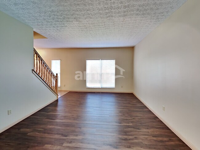 Foto del edificio - 7938 Windrift Pl