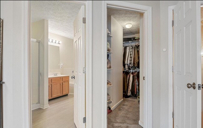 Foto del edificio - 10 Ironstone Ct