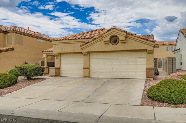 Foto del edificio - 3308 Morning Wind Ln