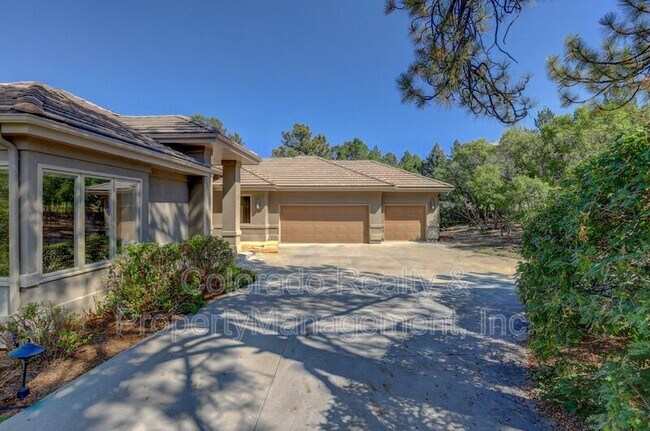 Building Photo - 892 Anaconda Ct