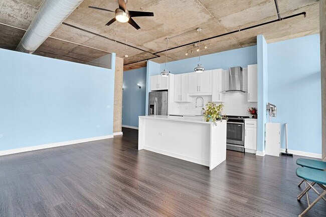 Foto del edificio - 50 E 16th St