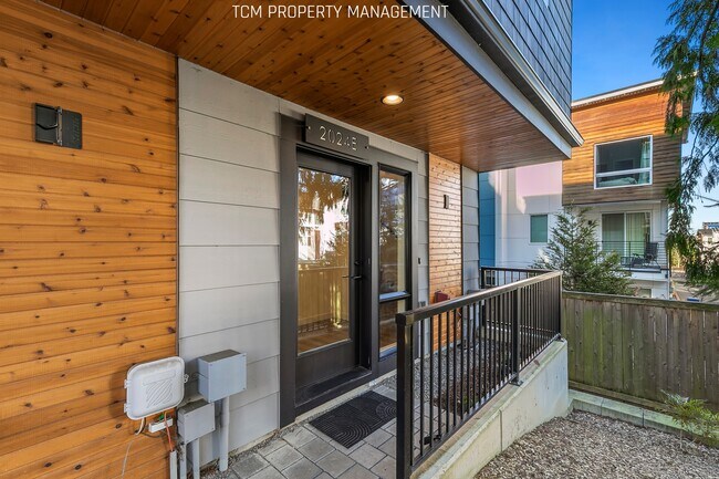 Foto del edificio - 2024E NE 85th St