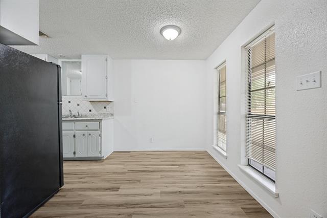 Building Photo - 808 W Belden St