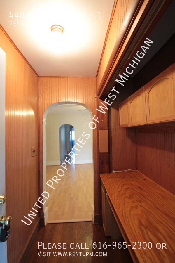 Building Photo - Pre-Lease | Estimated Availability Date 7/...