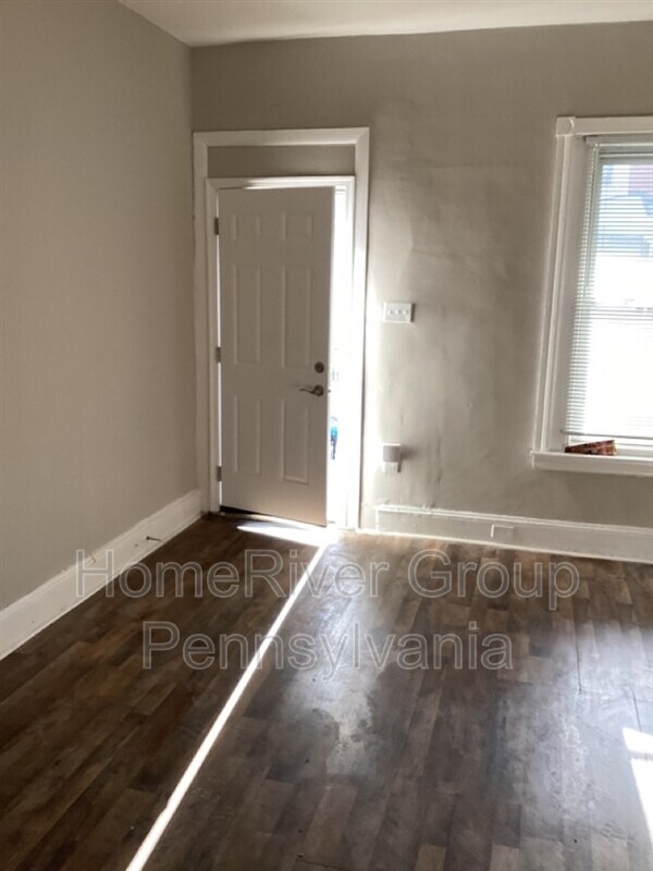 Foto del edificio - 1510 N Alden St
