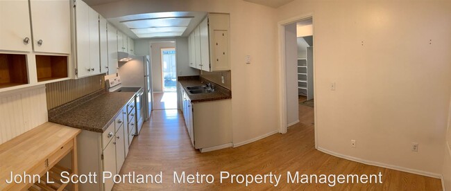 Foto del edificio - 361 NE Village Squire Ave