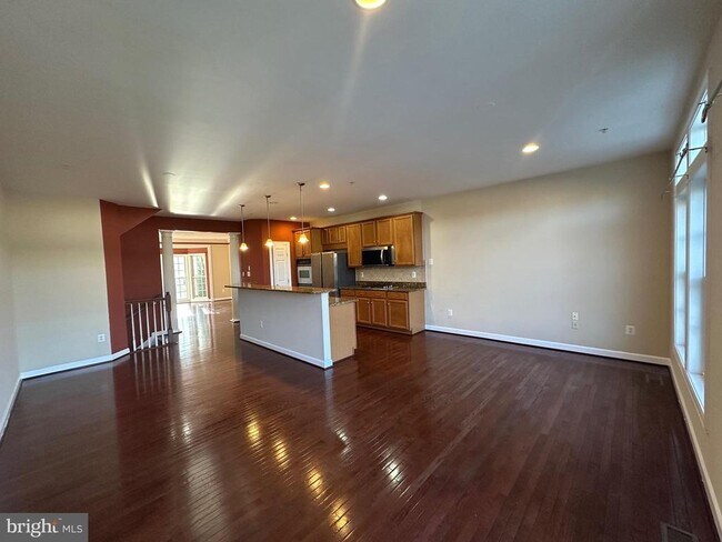 Foto del edificio - 9430 Dunraven St