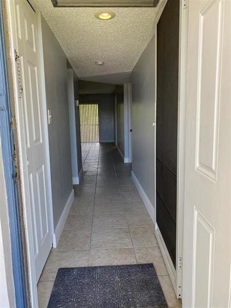 Building Photo - 7900 N Colony Cir