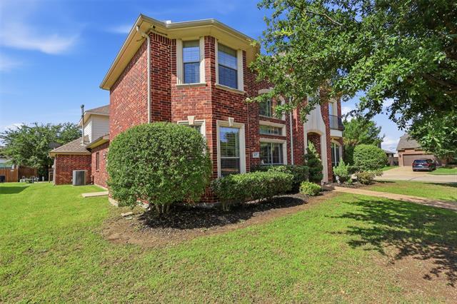 Building Photo - 627 Seymour Dr
