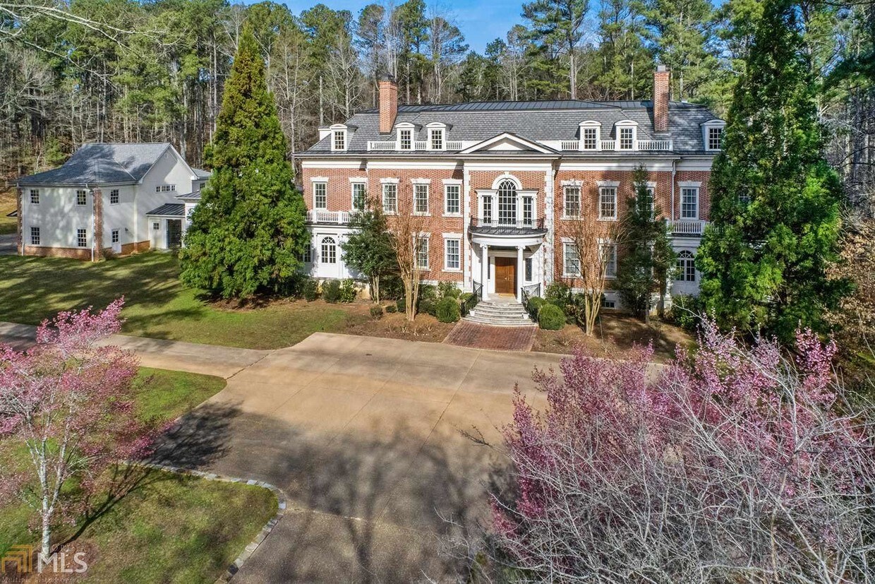 Foto principal - 321 Loring Ln