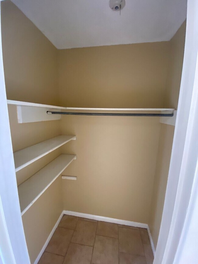 Foto del edificio - Nice 4 bdrm home in Flour Bluff area