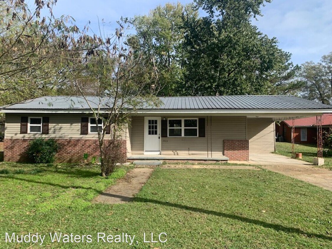 Foto principal - 3 br, 1 bath House - 268 S Mullen Ave