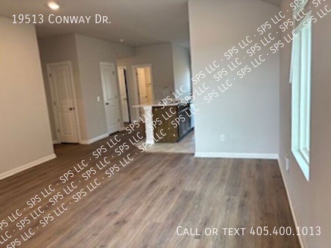 Foto del edificio - 19513 Conway Dr