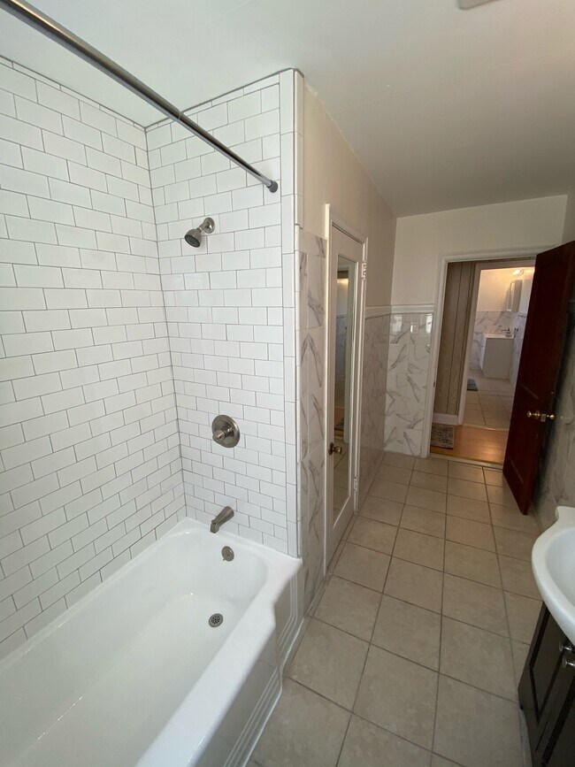 Bathroom 2 - 152 W 4th Ave