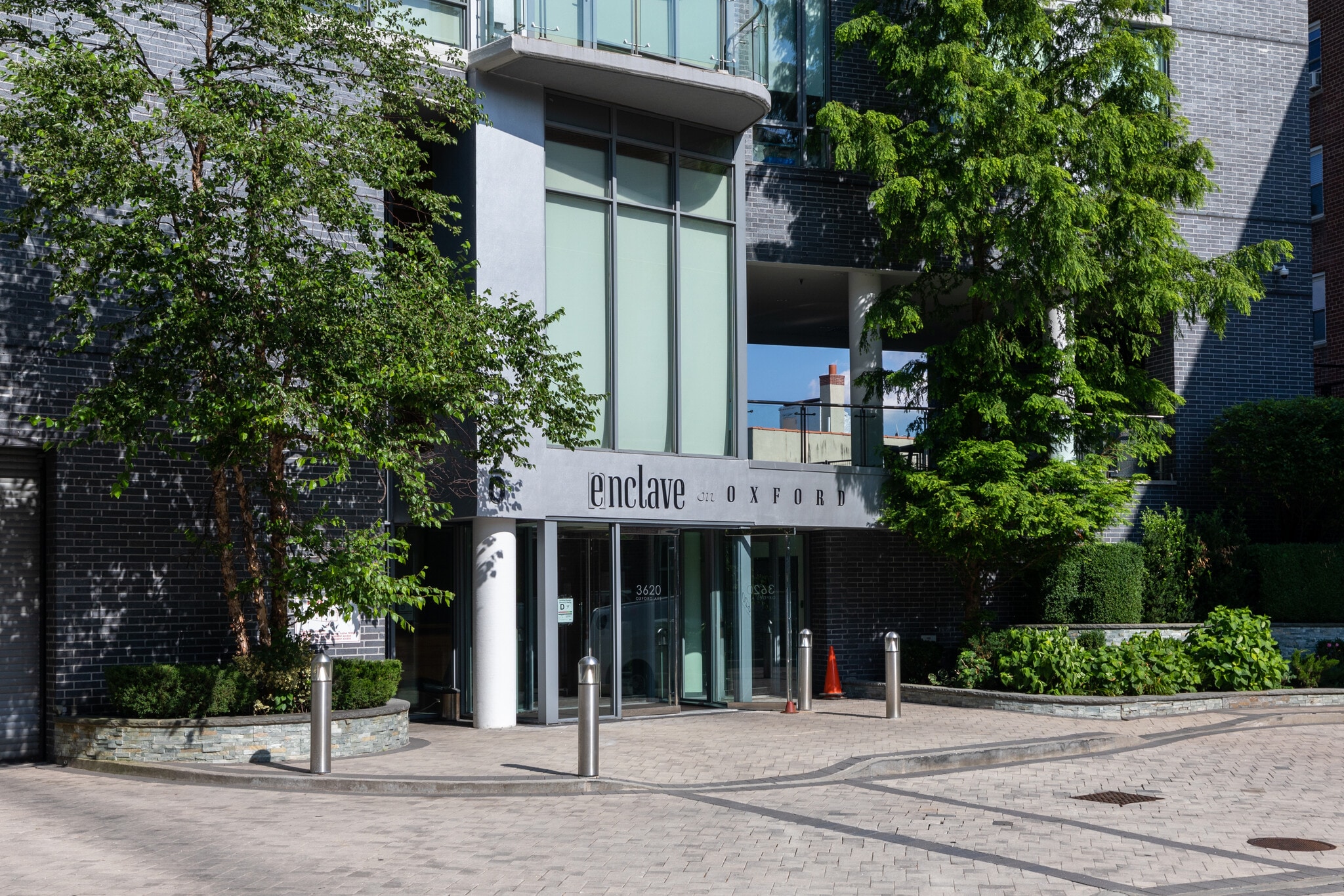 Enclave on Oxford