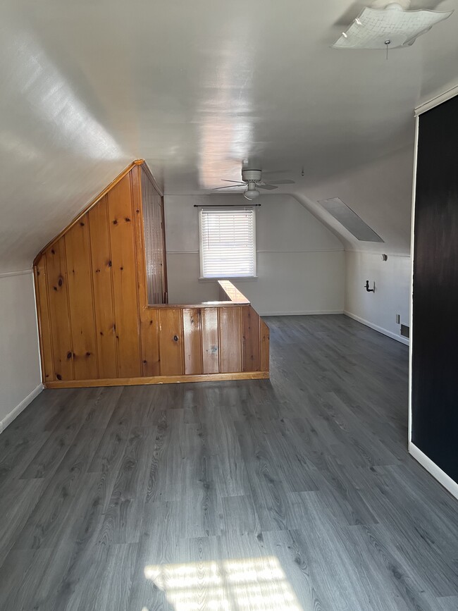 Dormitorio de arriba - 406 Vince Ave NW