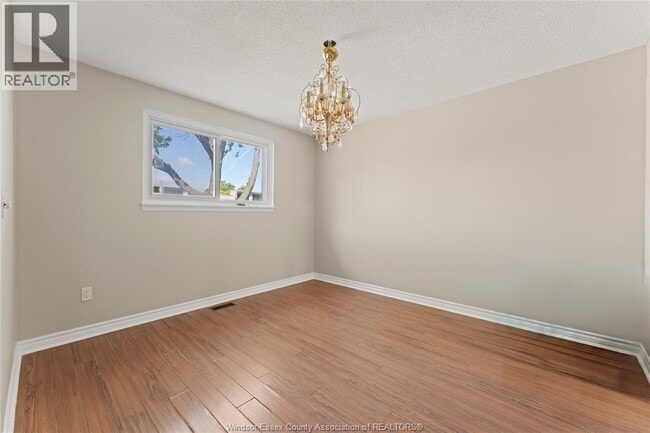 Building Photo - 5513 Coronation Ave