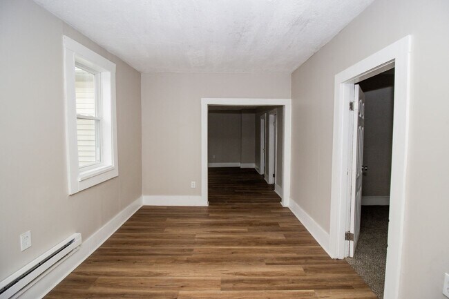 Building Photo - 2947 E 57th St