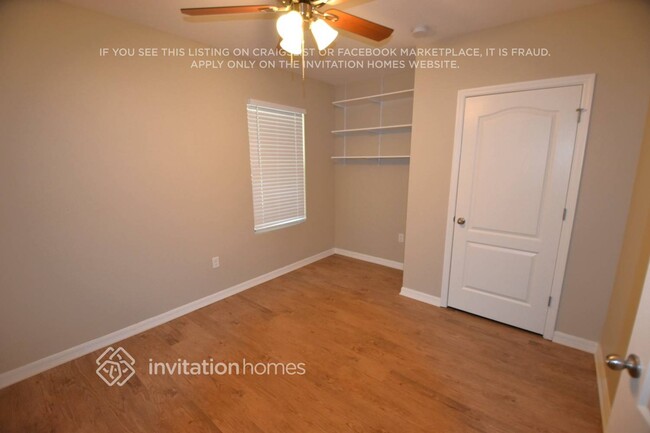 Building Photo - 10514 Whispering Hammock Dr