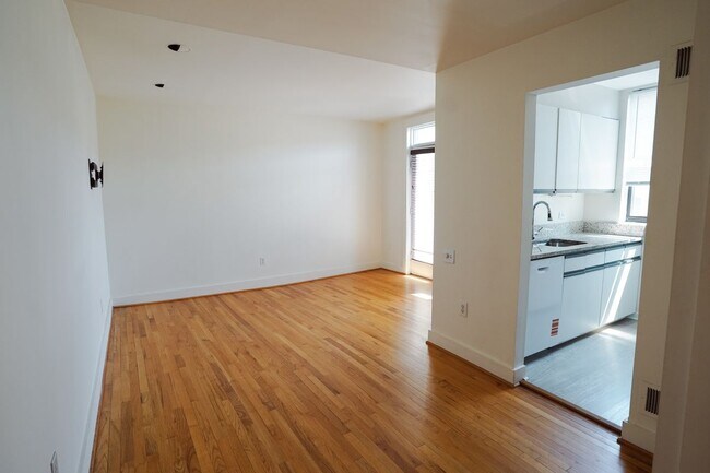 Foto del edificio - 1842 California St NW