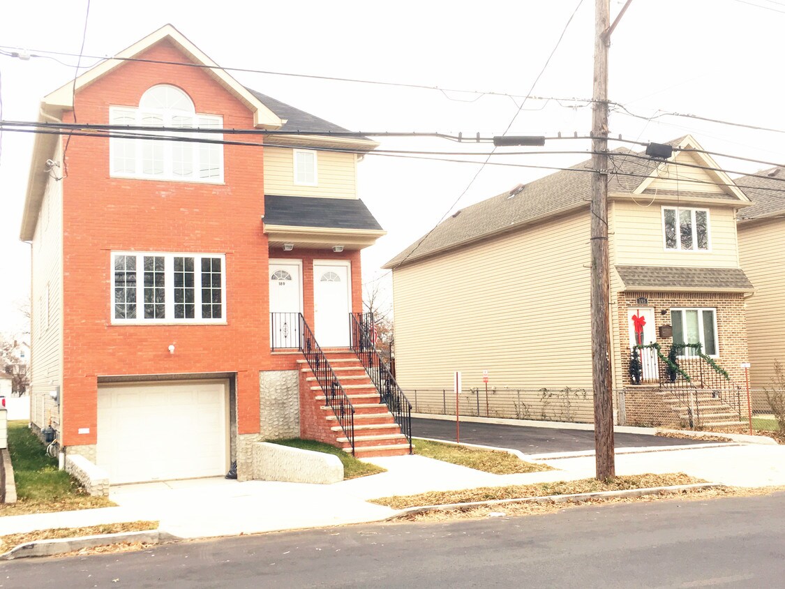189 Van Name Ave, Staten Island, NY 10303 Apartments in Staten Island