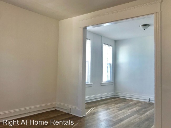 Building Photo - 3 br, 1 bath House - 118 N Mulberry Street