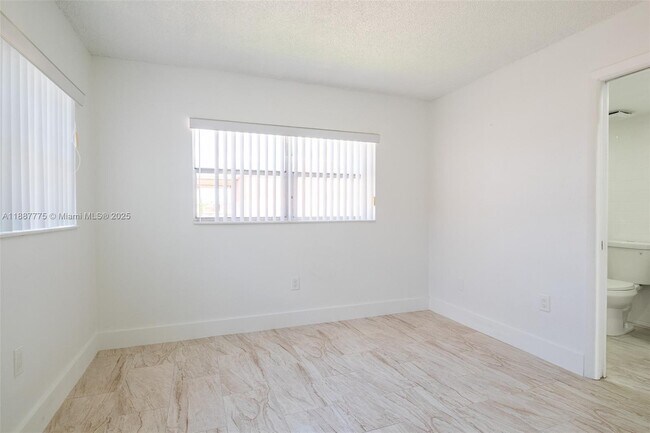 Foto del edificio - 19821 SW 114th Ave