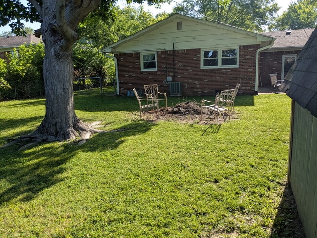 Building Photo - 7718 Southfield Dr