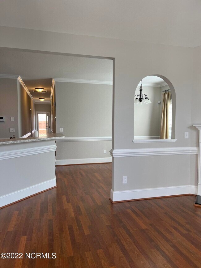 Foto del edificio - 3516 Ellsworth Dr