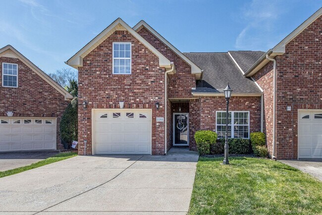 Foto del edificio - FOR LEASE- CONDO, WALKING DISTANCE TO MTSU CAMPUS!