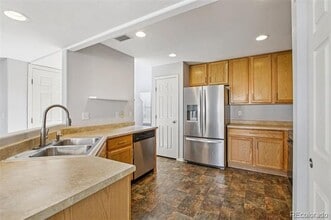 Building Photo - 5888 Biscay St