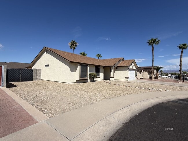 Building Photo - 1652 Roadrunner Ln