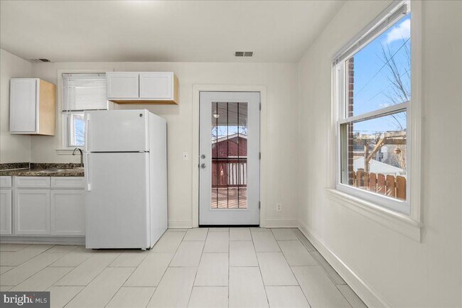 Foto del edificio - 6416 Blair Rd NW