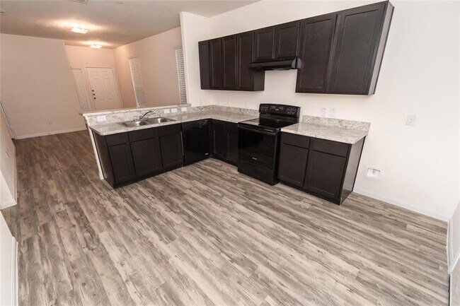 Foto del edificio - 3927 Lexington Manor Ct