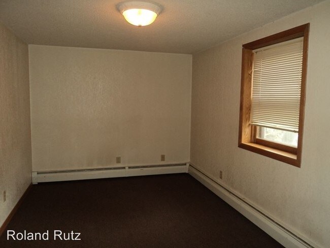 Foto del edificio - 23 Bloomer St E