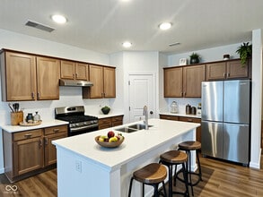 Building Photo - 657 Crispin Ln