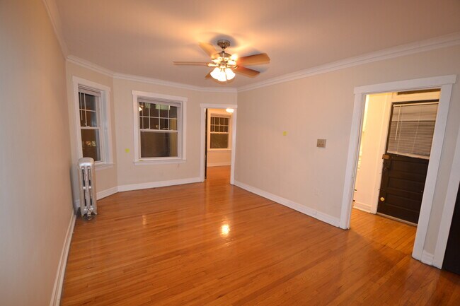 Building Photo - 4408 N Rockwell St