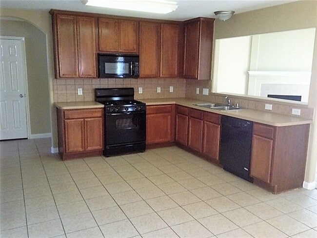 Foto del edificio - 22927 Lily Creek Dr