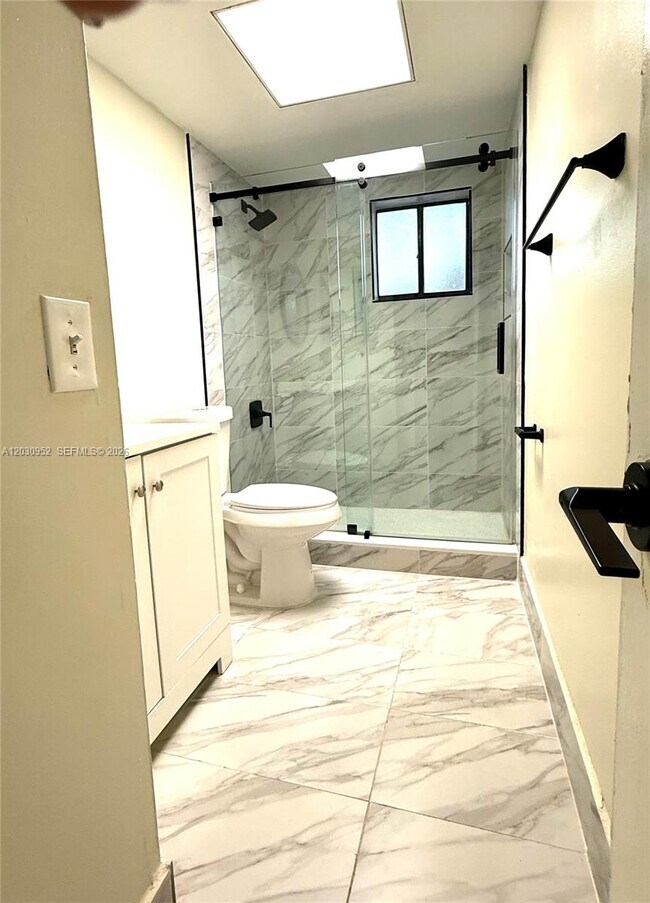 Foto del edificio - 8540 SW 133rd Avenue Rd