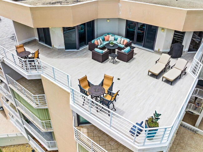 Foto del edificio - 176 Helios Dr