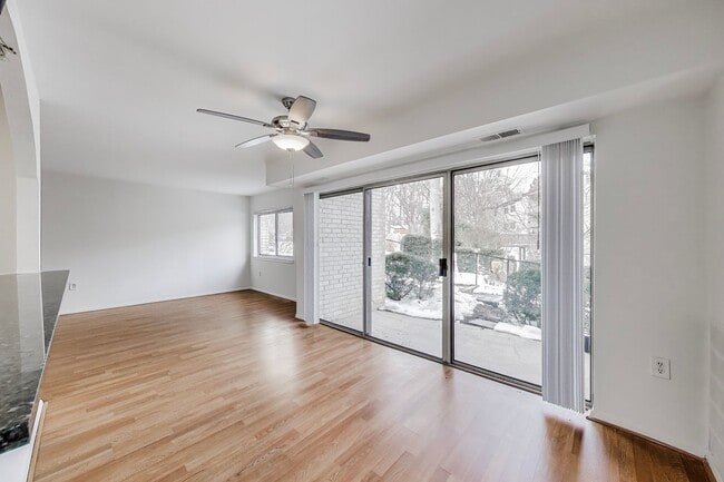 Building Photo - 2BD/1BA in Bethesda Park - Feeds to WJ HS - Great location - Close to Walter Reed & METRO