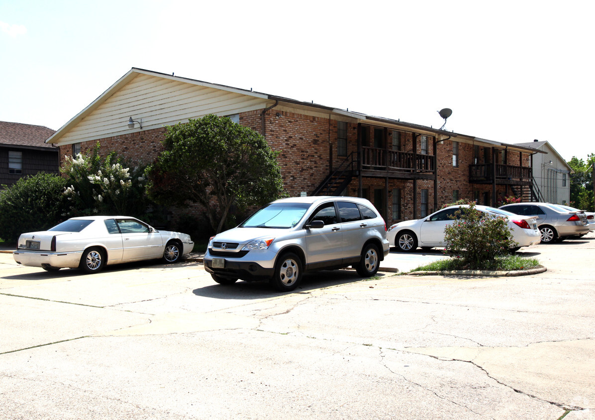 Building Photo - Bayou Rouge Apartments