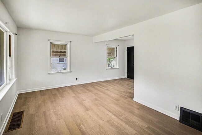 Foto del edificio - 10205 St Daniel Ln