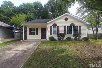 Building Photo - 2204 Springhill Ave