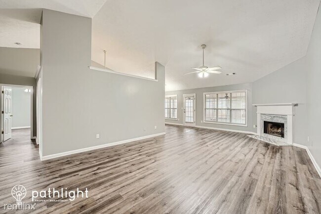 Building Photo - 3 br, 2 bath House - 1445 Highland Farm Dr...