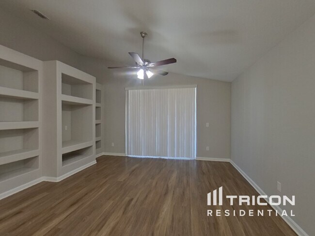 Foto del edificio - 2512 Meadow Oaks Loop