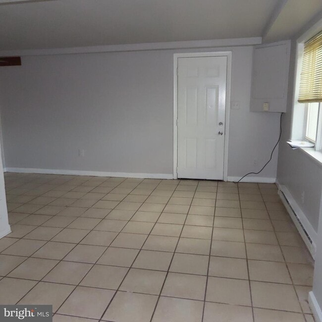 Building Photo - 11601 Buchanan Trail E