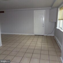 Building Photo - 11601 Buchanan Trail E