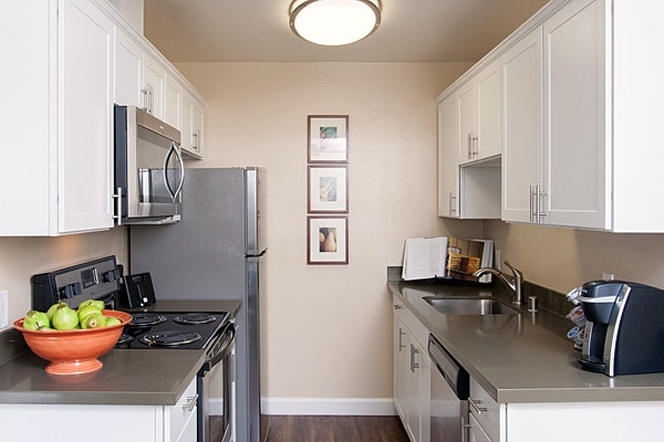 Building Photo - Del Prado Apartment Homes