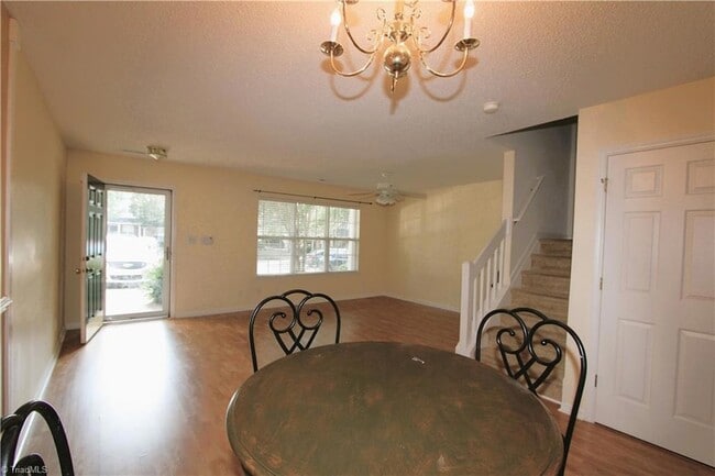 Building Photo - 24 Sidney Marie Ct